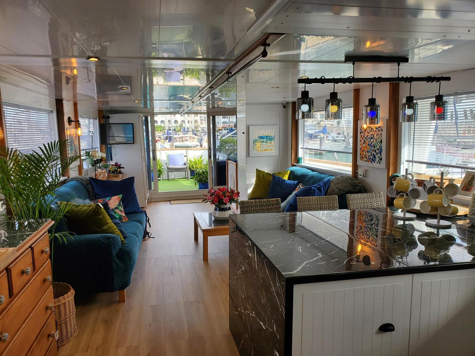 Jasmine Coral Jay Boutique Boatel Ocean Village Gibraltar Zewnętrze zdjęcie
