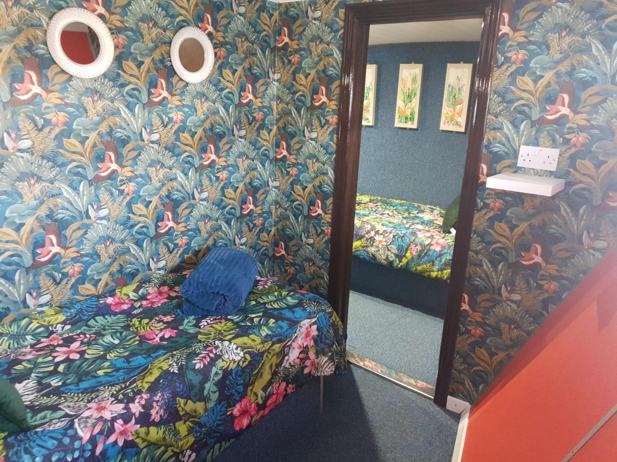 Jasmine Coral Jay Boutique Boatel Ocean Village Gibraltar Pokój zdjęcie