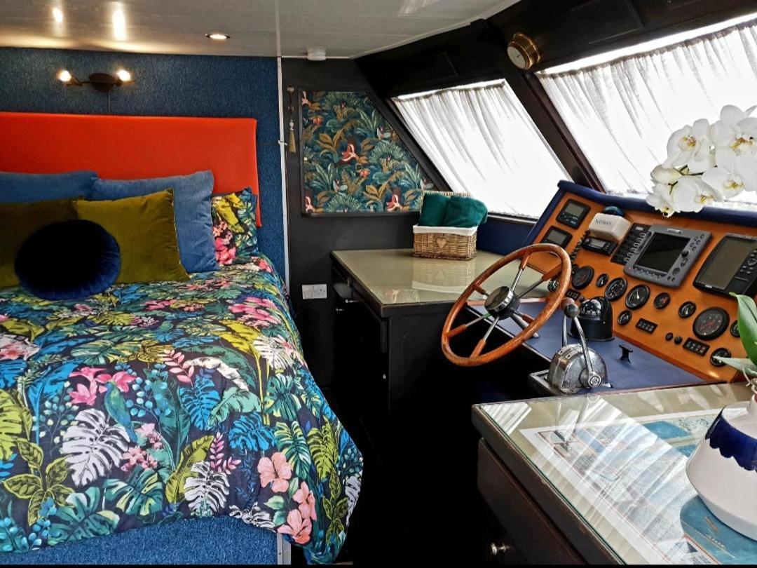Jasmine Coral Jay Boutique Boatel Ocean Village Gibraltar Zewnętrze zdjęcie