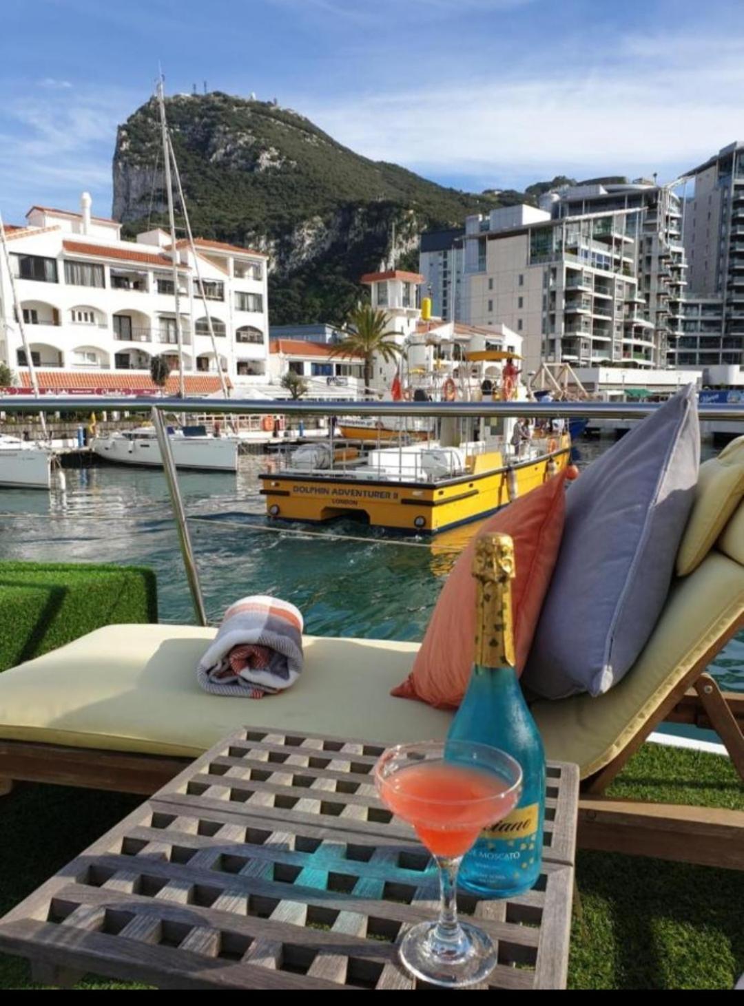 Jasmine Coral Jay Boutique Boatel Ocean Village Gibraltar Zewnętrze zdjęcie